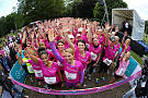 Gute Laune bei den Powerfrauen vorm Startschuss zum Womens Run Hamburg 2013 im Stadtpark.