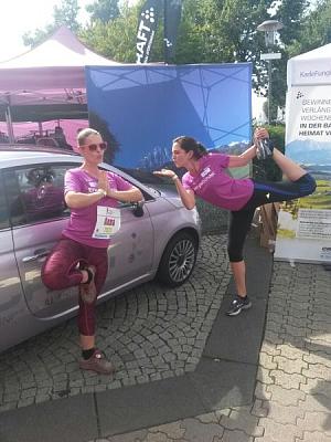 Das Klner Siegerfoto von Anna Apostel und ihrer Freundin